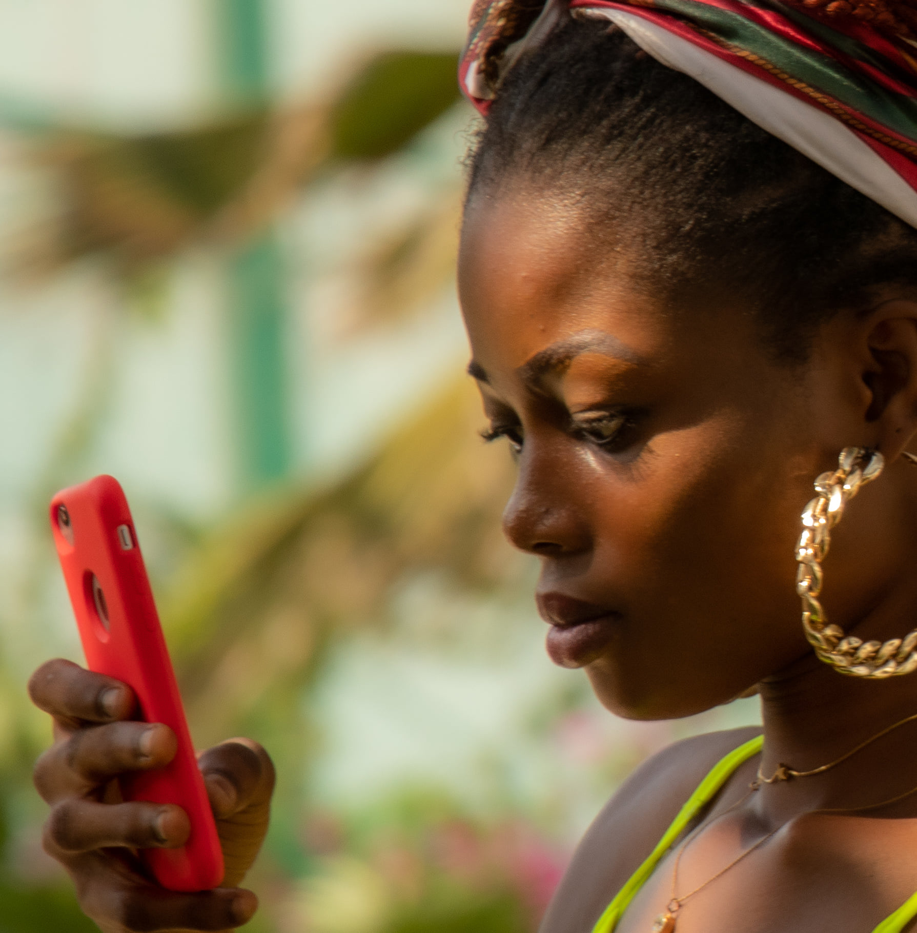 Advertising Revenue Can Finance Smartphones for Women in Africa